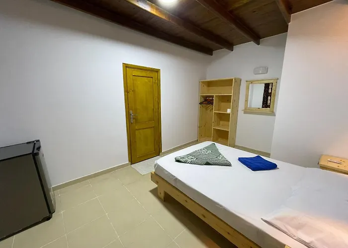 Dolphin Camp Kamp alanı *