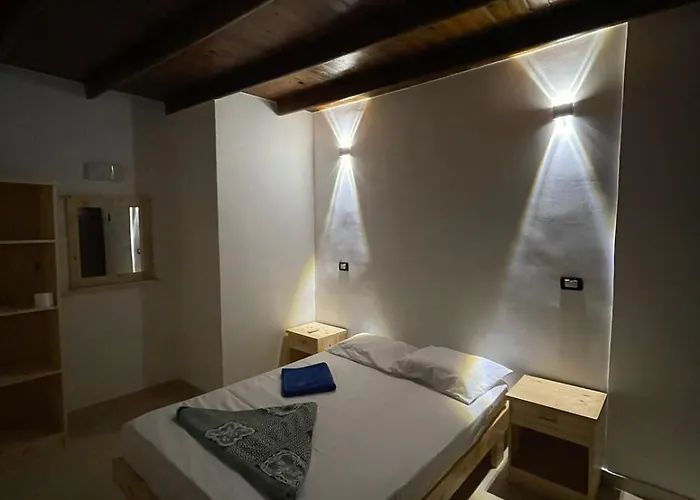 Dolphin Camp Kamp alanı